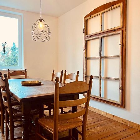 B E D & A G E D E S I G N -Extra Large- Wunderschoene Komplette Wohnung Mit Viel Platz & 4 Schlafzimmer B E D & A G E D E S I G N -Small- Wunderschoenes Zimmer Mit Bad Rechnungserstellung Fuer Geschaeftsreisende & Firmen Hunxe ภายนอก รูปภาพ