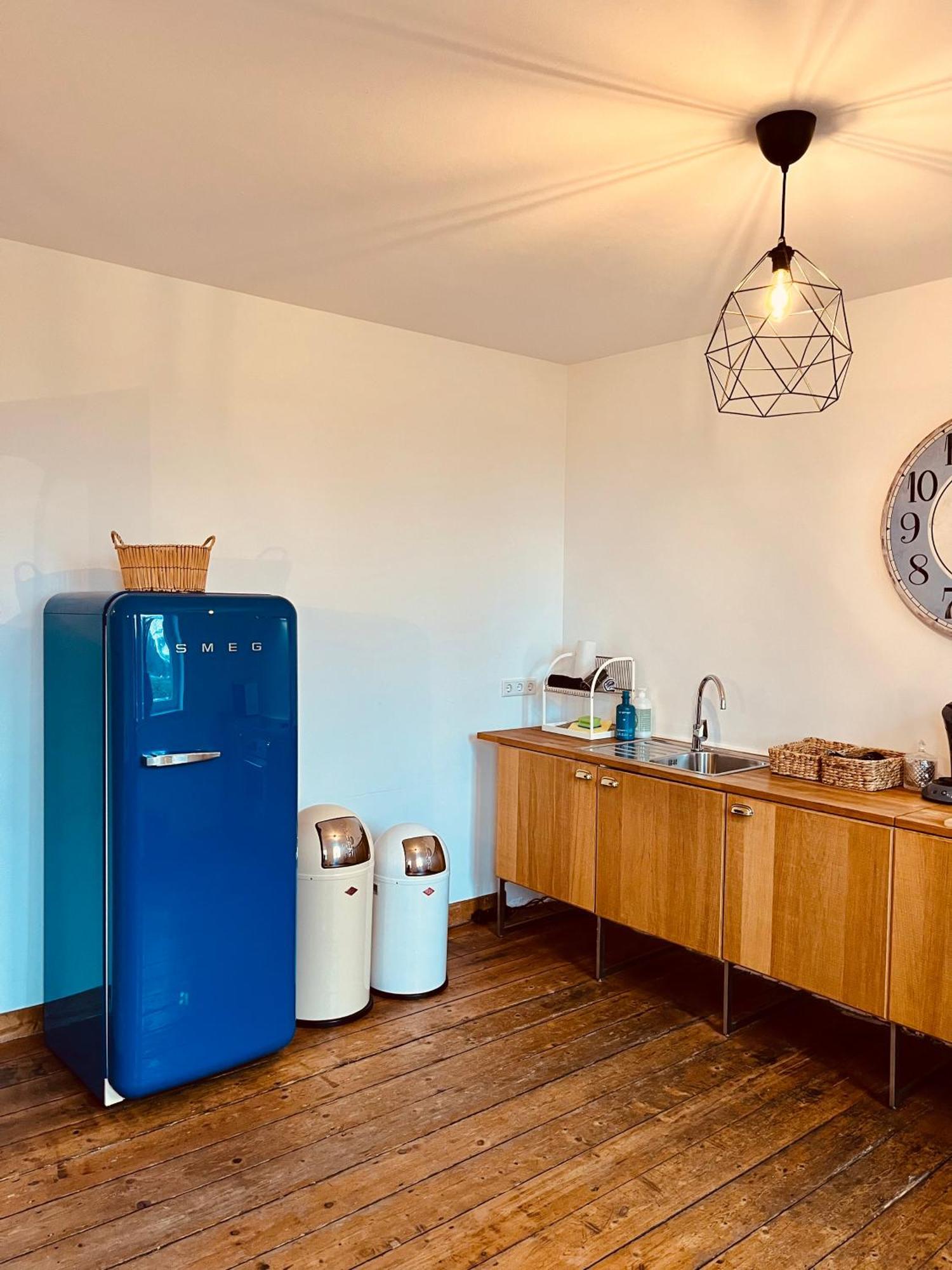B E D & A G E D E S I G N -Extra Large- Wunderschoene Komplette Wohnung Mit Viel Platz & 4 Schlafzimmer B E D & A G E D E S I G N -Small- Wunderschoenes Zimmer Mit Bad Rechnungserstellung Fuer Geschaeftsreisende & Firmen Hunxe ภายนอก รูปภาพ