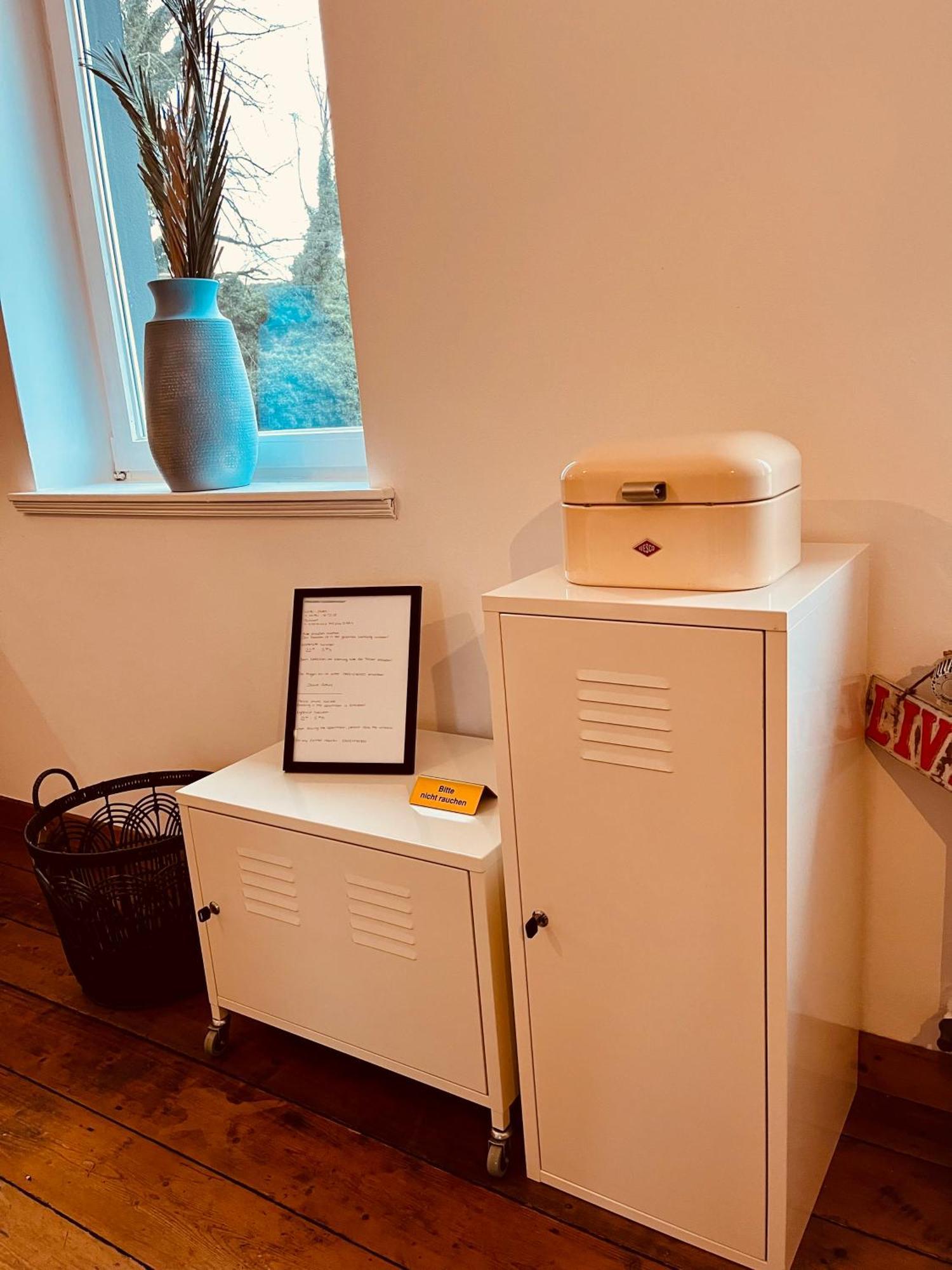 B E D & A G E D E S I G N -Extra Large- Wunderschoene Komplette Wohnung Mit Viel Platz & 4 Schlafzimmer B E D & A G E D E S I G N -Small- Wunderschoenes Zimmer Mit Bad Rechnungserstellung Fuer Geschaeftsreisende & Firmen Hunxe ภายนอก รูปภาพ