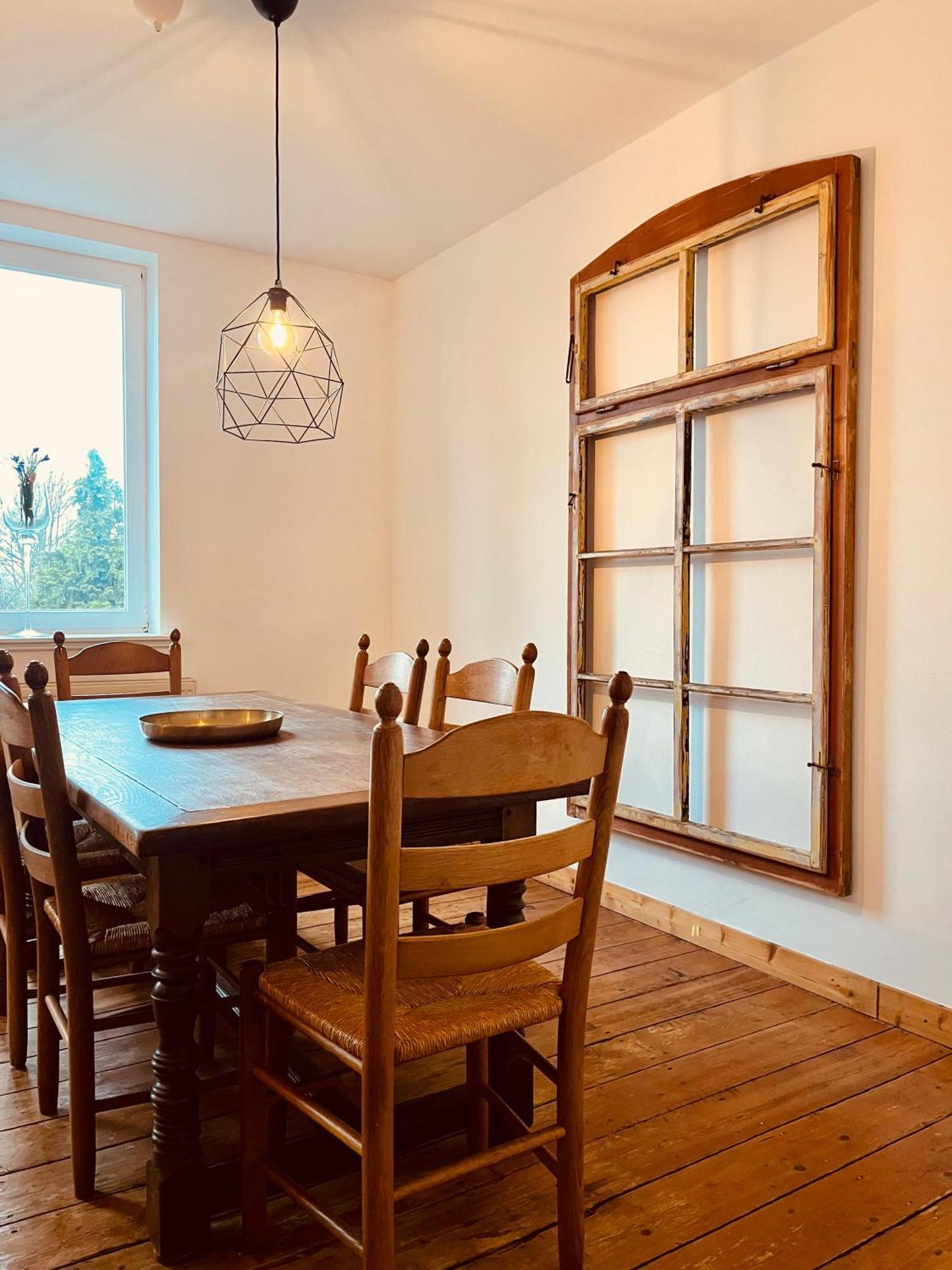 B E D & A G E D E S I G N -Extra Large- Wunderschoene Komplette Wohnung Mit Viel Platz & 4 Schlafzimmer B E D & A G E D E S I G N -Small- Wunderschoenes Zimmer Mit Bad Rechnungserstellung Fuer Geschaeftsreisende & Firmen Hunxe ภายนอก รูปภาพ